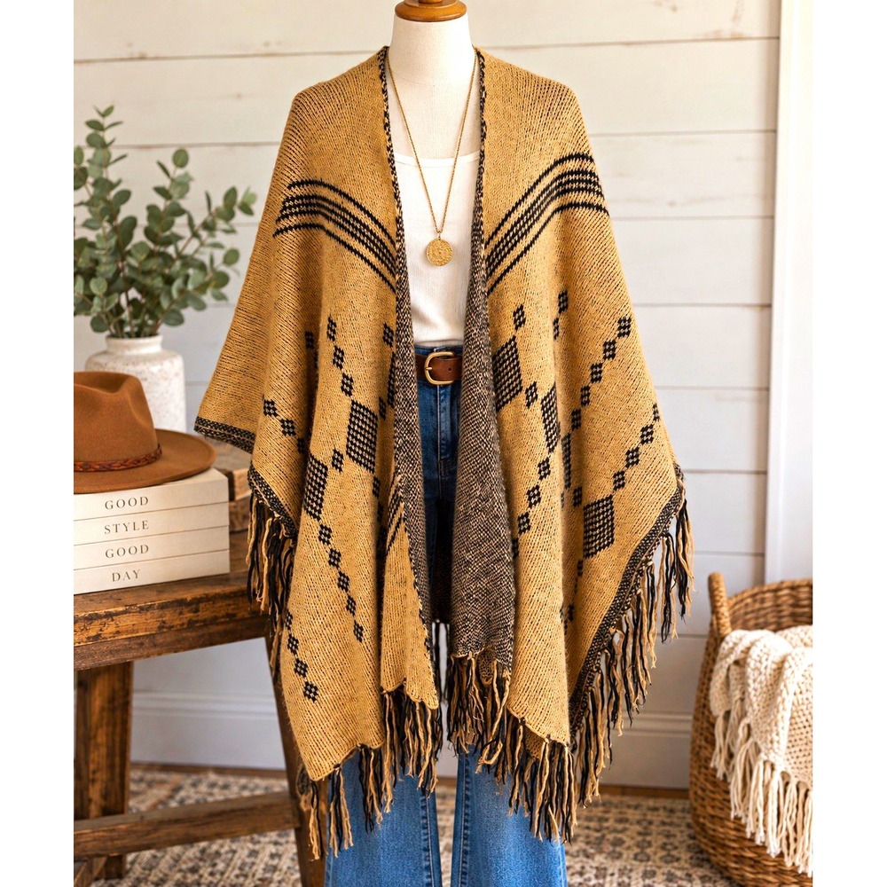 Daytrip Buckle One Size Southwestern Aztec Poncho Cardigan Fringe Tan Black Boho